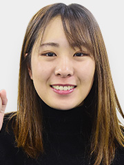 新井美菜